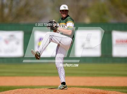 Thumbnail 3 in Captain Shreve @ Byrd photogallery.