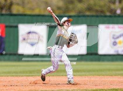 Thumbnail 3 in Captain Shreve @ Byrd photogallery.