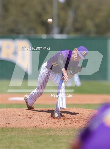 Thumbnail 1 in Captain Shreve @ Byrd photogallery.