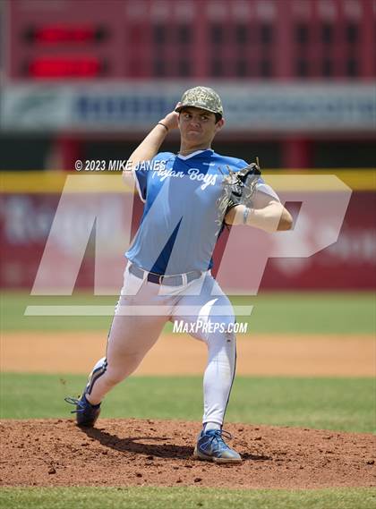 Thumbnail 1 in 44th Annual FACA North All-Stars vs West All-Stars photogallery.