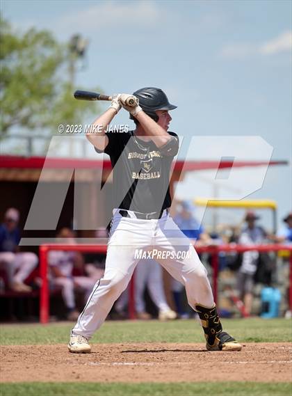 Thumbnail 1 in 44th Annual FACA North All-Stars vs West All-Stars photogallery.
