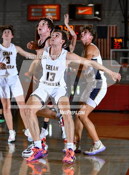 Thumbnail 2 in Crean Lutheran vs. JSerra Catholic (Mater Dei Extravaganza) photogallery.