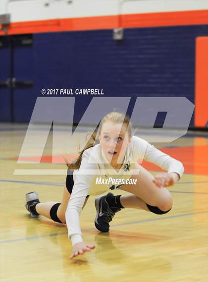Thumbnail 3 in Snowflake vs Valley Christian (AIA 3A Quarterfinal) photogallery.