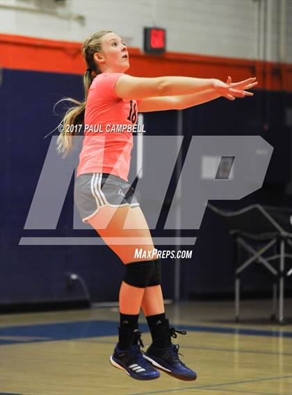 Thumbnail 3 in Snowflake vs Valley Christian (AIA 3A Quarterfinal) photogallery.