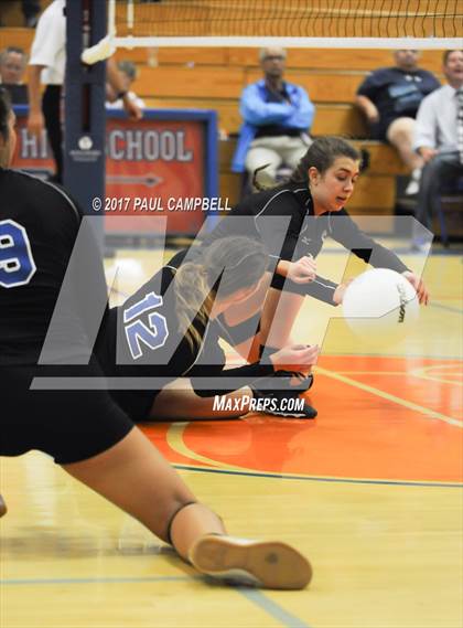Thumbnail 1 in Snowflake vs Valley Christian (AIA 3A Quarterfinal) photogallery.