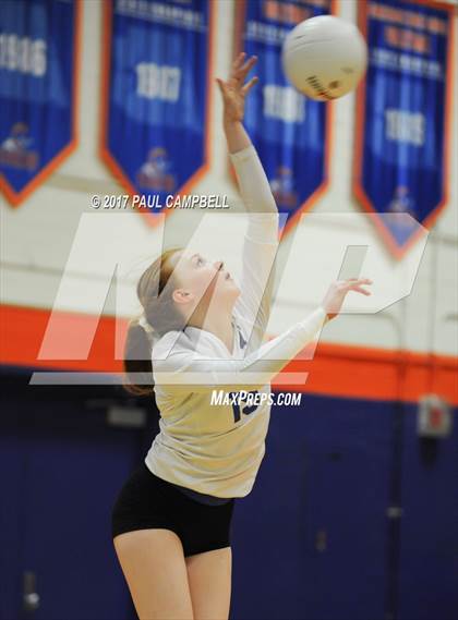 Thumbnail 2 in Snowflake vs Valley Christian (AIA 3A Quarterfinal) photogallery.