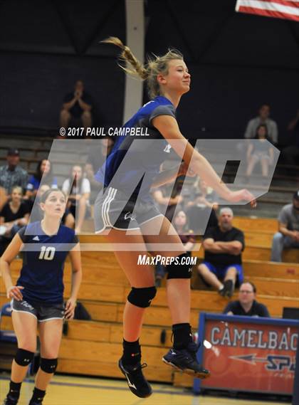 Thumbnail 2 in Snowflake vs Valley Christian (AIA 3A Quarterfinal) photogallery.