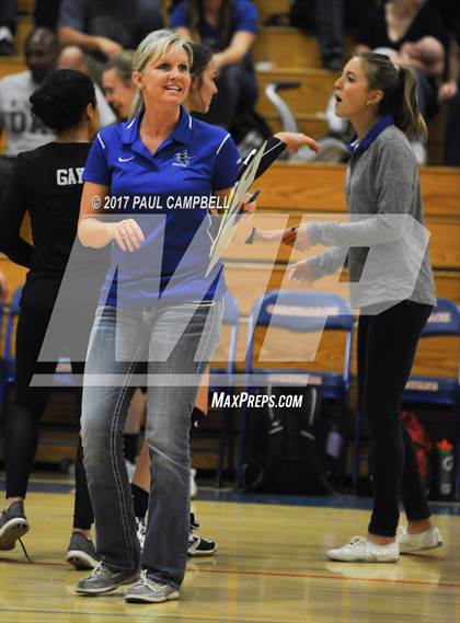 Thumbnail 3 in Snowflake vs Valley Christian (AIA 3A Quarterfinal) photogallery.