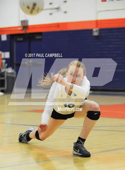 Thumbnail 2 in Snowflake vs Valley Christian (AIA 3A Quarterfinal) photogallery.