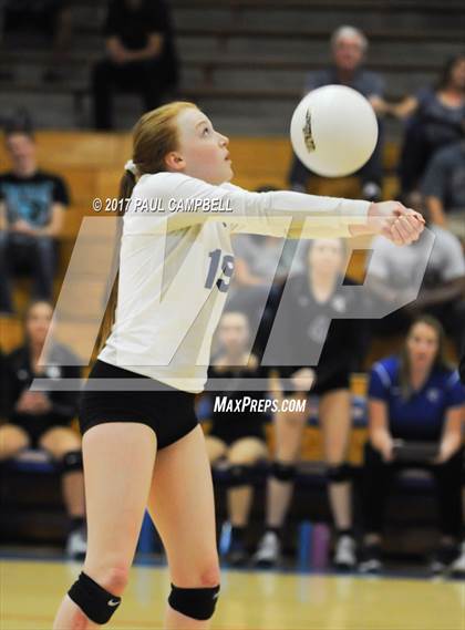 Thumbnail 3 in Snowflake vs Valley Christian (AIA 3A Quarterfinal) photogallery.