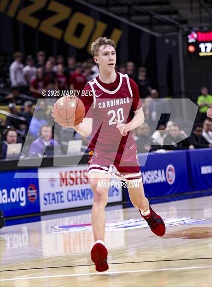 Thumbnail 3 in Benton vs Vashon (MSHSAA Class 4 Championship) photogallery.