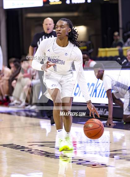 Thumbnail 2 in Benton vs Vashon (MSHSAA Class 4 Championship) photogallery.