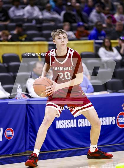 Thumbnail 3 in Benton vs Vashon (MSHSAA Class 4 Championship) photogallery.