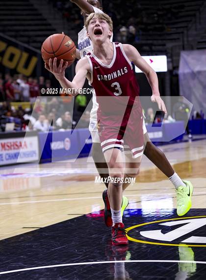 Thumbnail 2 in Benton vs Vashon (MSHSAA Class 4 Championship) photogallery.