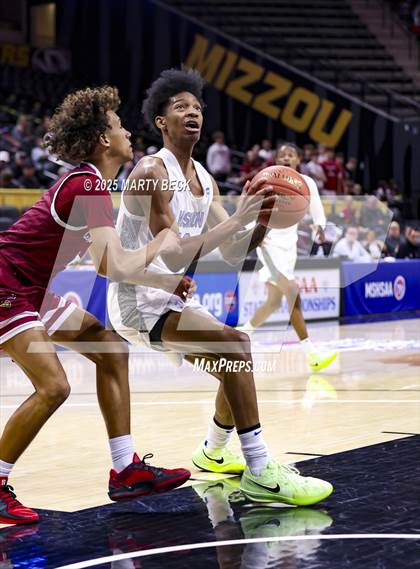 Thumbnail 2 in Benton vs Vashon (MSHSAA Class 4 Championship) photogallery.