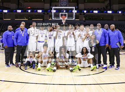 Thumbnail 3 in Benton vs Vashon (MSHSAA Class 4 Championship) photogallery.