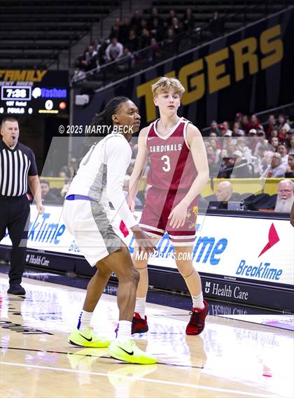 Thumbnail 2 in Benton vs Vashon (MSHSAA Class 4 Championship) photogallery.