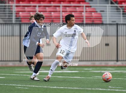 Thumbnail 2 in Servite vs. Bellarmine College Prep (SoCal College Showcase) photogallery.