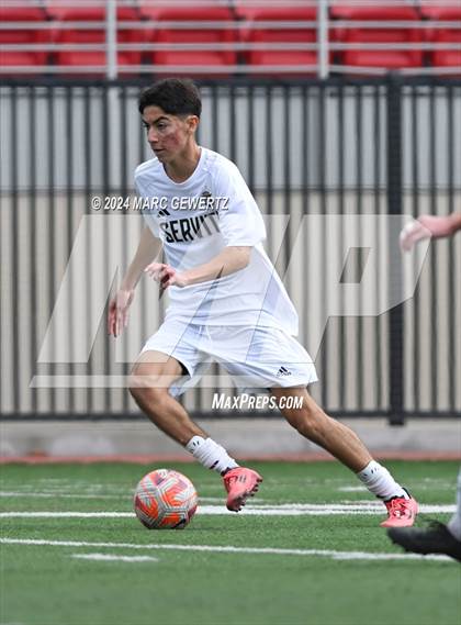 Thumbnail 3 in Servite vs. Bellarmine College Prep (SoCal College Showcase) photogallery.