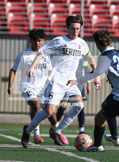 Thumbnail 3 in Servite vs. Bellarmine College Prep (SoCal College Showcase) photogallery.