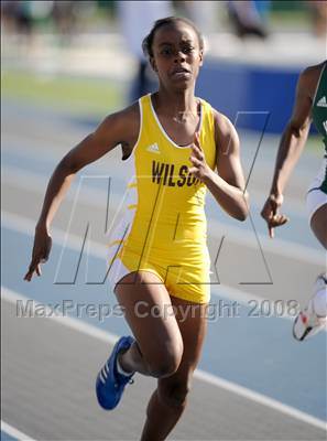 Thumbnail 2 in California Relays photogallery.