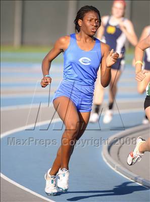 Thumbnail 2 in California Relays photogallery.