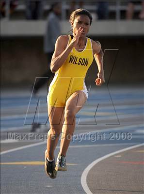 Thumbnail 1 in California Relays photogallery.