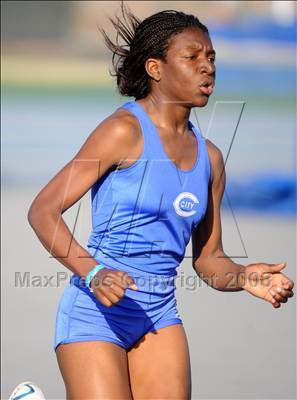 Thumbnail 3 in California Relays photogallery.
