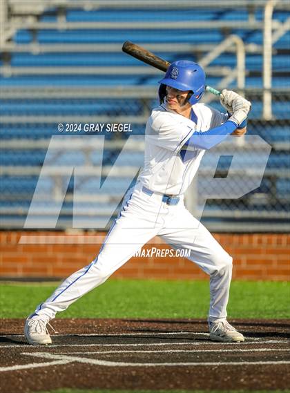 Thumbnail 3 in Putnam City West @ Deer Creek photogallery.