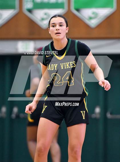 Thumbnail 1 in Vanden vs. Bonita Vista (St. Mary's Stockton MLK Showcase) photogallery.