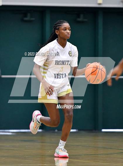 Thumbnail 2 in Vanden vs. Bonita Vista (St. Mary's Stockton MLK Showcase) photogallery.