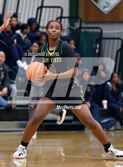 Thumbnail 3 in Vanden vs. Bonita Vista (St. Mary's Stockton MLK Showcase) photogallery.