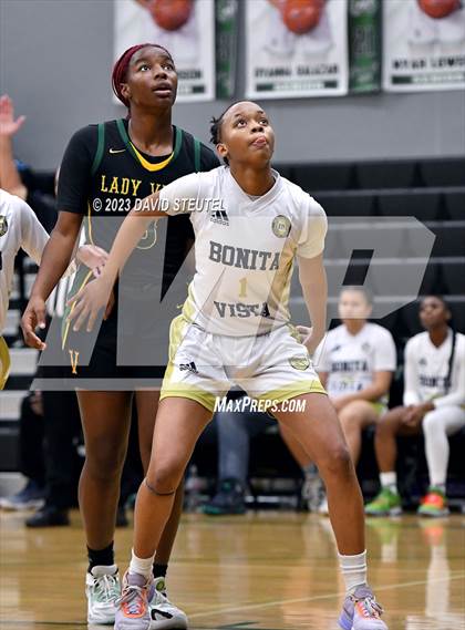 Thumbnail 1 in Vanden vs. Bonita Vista (St. Mary's Stockton MLK Showcase) photogallery.