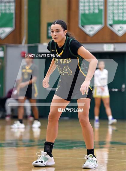 Thumbnail 1 in Vanden vs. Bonita Vista (St. Mary's Stockton MLK Showcase) photogallery.