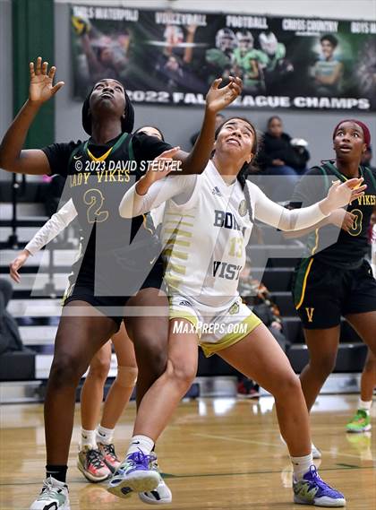 Thumbnail 2 in Vanden vs. Bonita Vista (St. Mary's Stockton MLK Showcase) photogallery.