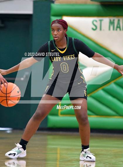 Thumbnail 2 in Vanden vs. Bonita Vista (St. Mary's Stockton MLK Showcase) photogallery.