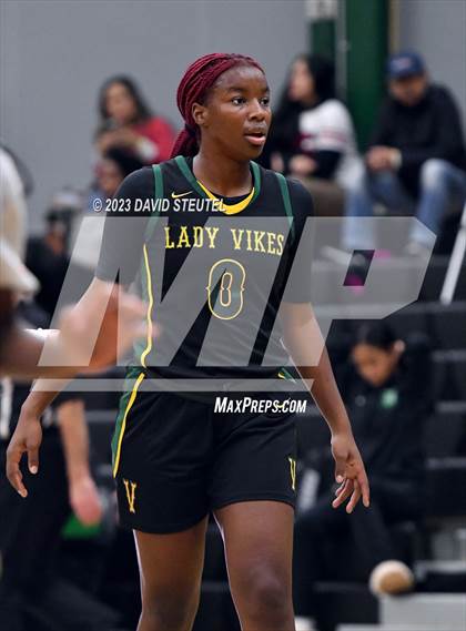 Thumbnail 3 in Vanden vs. Bonita Vista (St. Mary's Stockton MLK Showcase) photogallery.