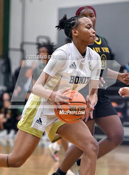 Thumbnail 2 in Vanden vs. Bonita Vista (St. Mary's Stockton MLK Showcase) photogallery.