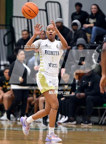 Thumbnail 1 in Vanden vs. Bonita Vista (St. Mary's Stockton MLK Showcase) photogallery.