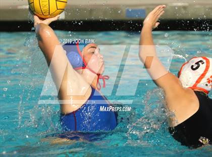 Thumbnail 2 in Washington vs Tamalpais (Bronco Invitational) photogallery.