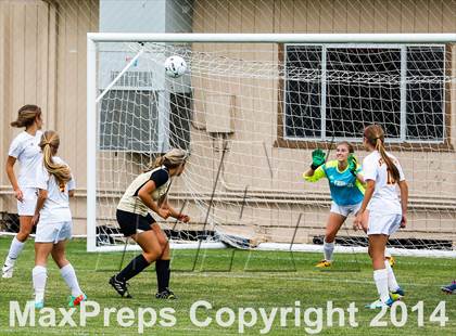 Thumbnail 3 in St Francis vs Enochs (CIF SJS D1 Quarterfinal Playoff) photogallery.