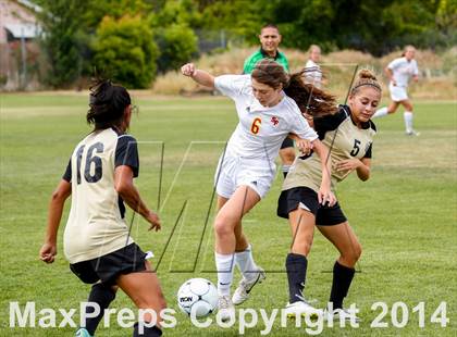 Thumbnail 2 in St Francis vs Enochs (CIF SJS D1 Quarterfinal Playoff) photogallery.
