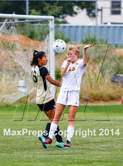 Thumbnail 3 in St Francis vs Enochs (CIF SJS D1 Quarterfinal Playoff) photogallery.