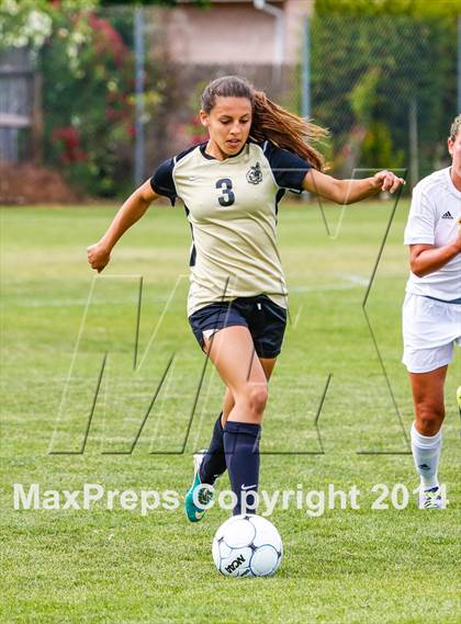 Thumbnail 3 in St Francis vs Enochs (CIF SJS D1 Quarterfinal Playoff) photogallery.