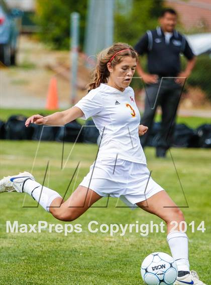 Thumbnail 3 in St Francis vs Enochs (CIF SJS D1 Quarterfinal Playoff) photogallery.