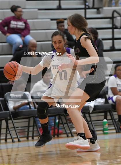 Thumbnail 1 in Corinth Holders @ South Garner photogallery.
