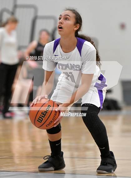 Thumbnail 1 in Corinth Holders @ South Garner photogallery.