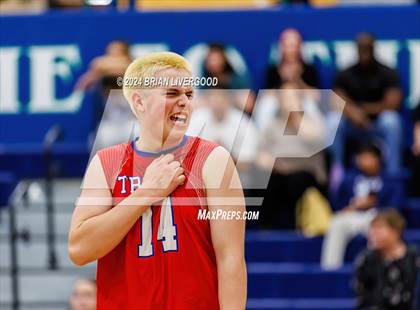 Thumbnail 3 in Fountain-Fort Carson vs. Mountain Vista (CHSAA 5A Semifinal) photogallery.