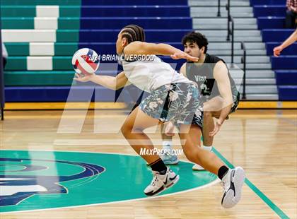 Thumbnail 1 in Fountain-Fort Carson vs. Mountain Vista (CHSAA 5A Semifinal) photogallery.