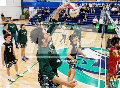 Thumbnail 2 in Fountain-Fort Carson vs. Mountain Vista (CHSAA 5A Semifinal) photogallery.